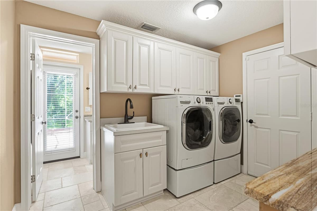 5017 MUIR WAY — photo 41 of 58