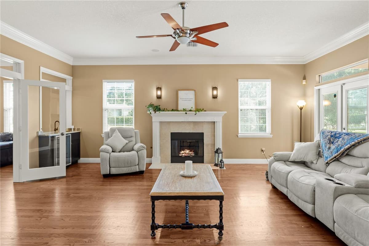 5017 MUIR WAY — photo 9 of 58