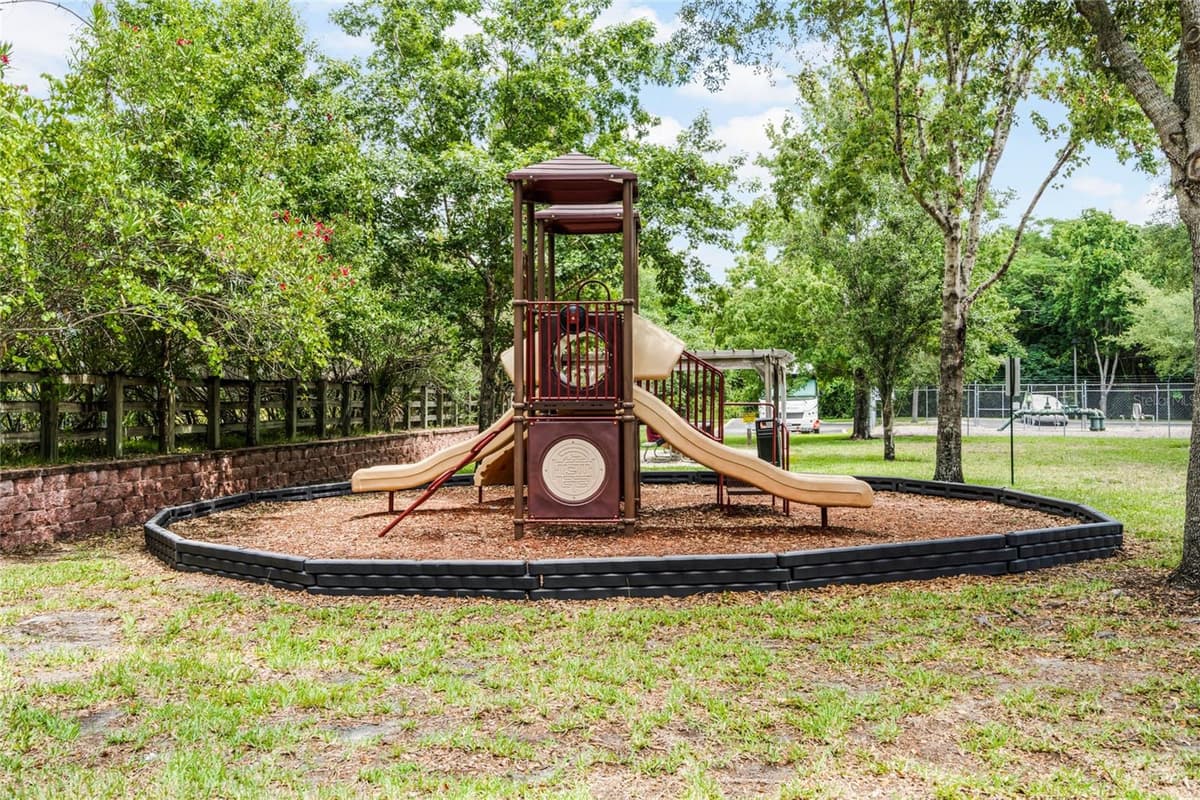 1375 TUSCANA LANE — photo 49 of 54