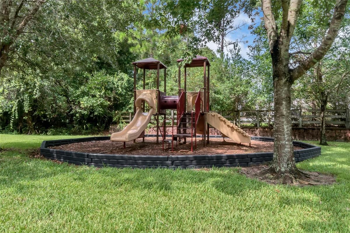 1375 TUSCANA LANE — photo 37 of 54