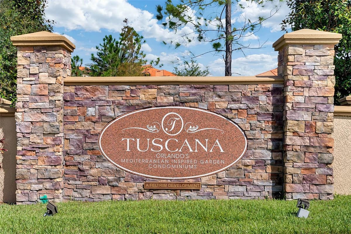 1375 TUSCANA LANE — photo 46 of 54