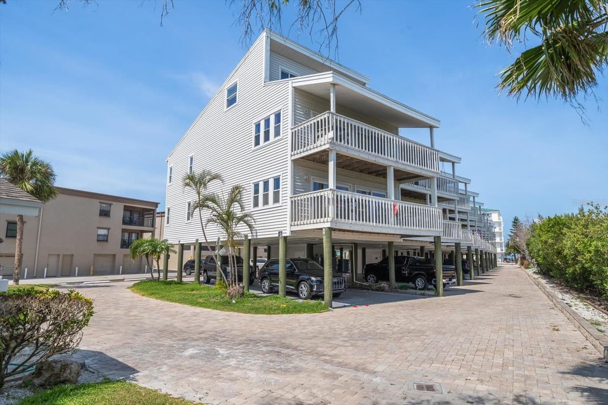 19727 GULF BOULEVARD — photo 1 of 28