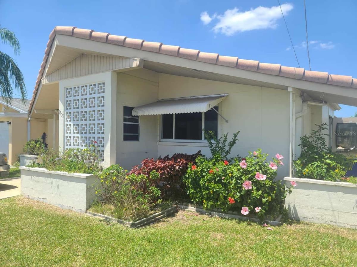 5105 BONITO DRIVE — photo 1 of 46