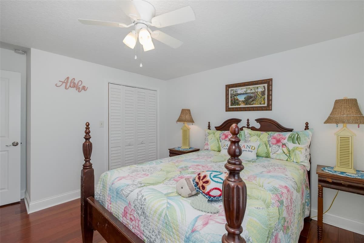 5040 WATERSIDE DRIVE — photo 25 of 58