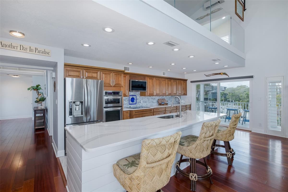 5040 WATERSIDE DRIVE — photo 12 of 58