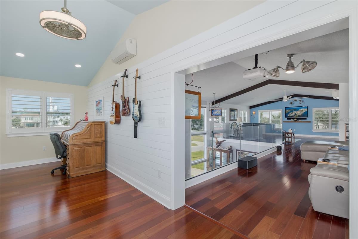 5040 WATERSIDE DRIVE — photo 36 of 58