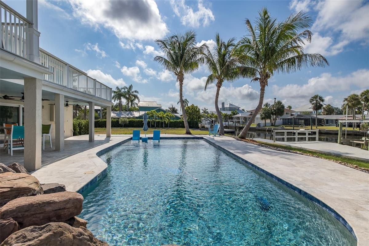 5040 WATERSIDE DRIVE — photo 44 of 58
