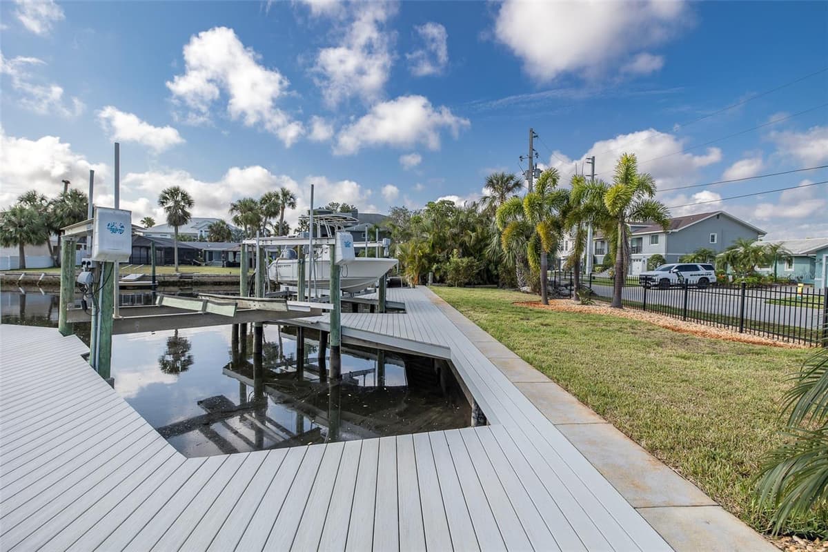 5040 WATERSIDE DRIVE — photo 46 of 58