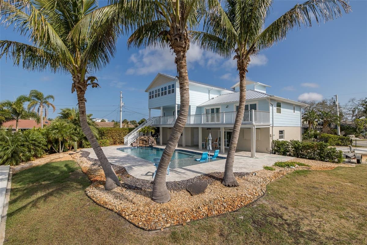 5040 WATERSIDE DRIVE — photo 45 of 58