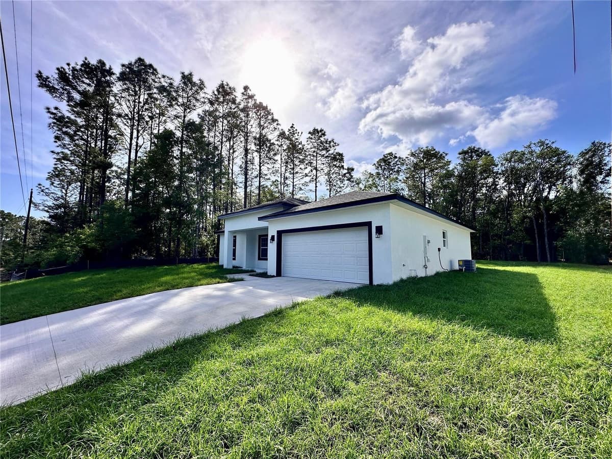 7983 POCONO DRIVE — photo 4 of 33