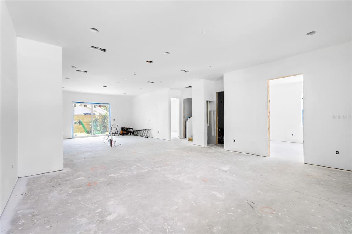 110 HIAWATHA STREET — photo 24 of 44
