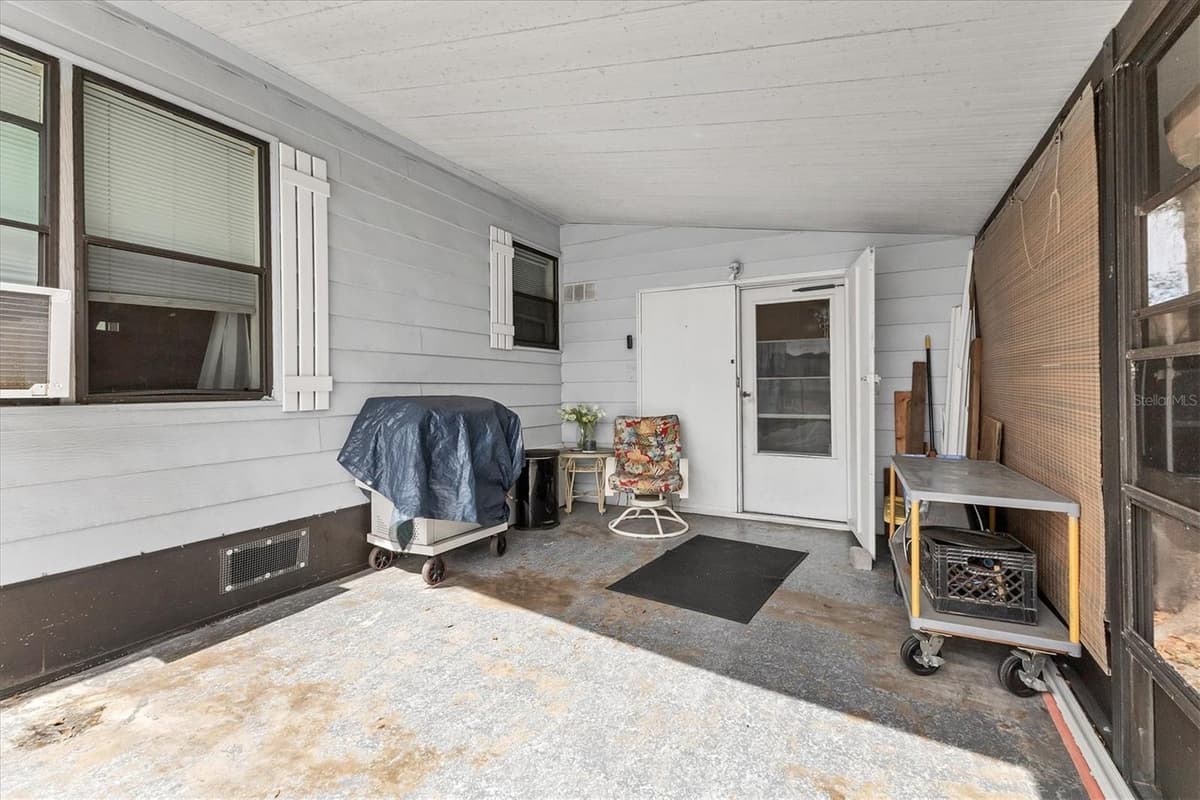 6710 36TH AVENUE — photo 7 of 44