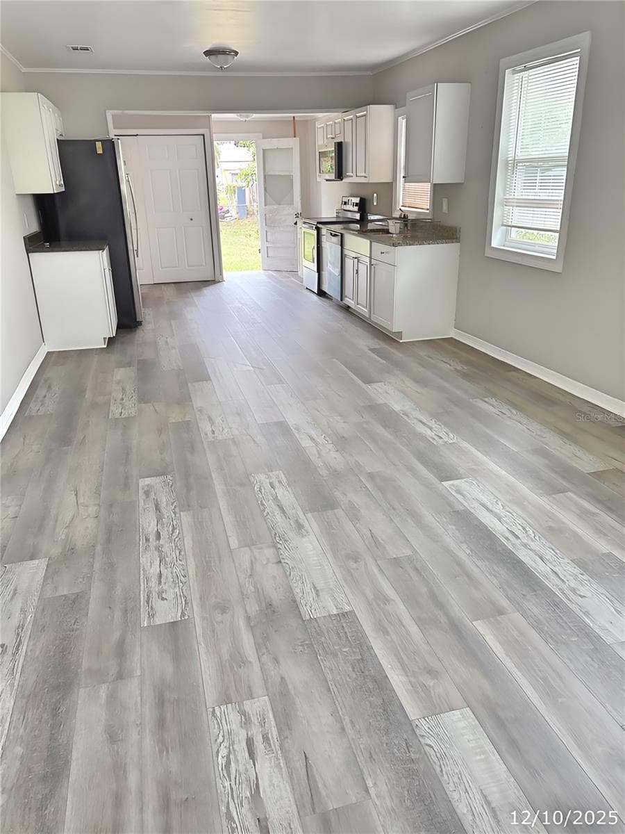 602 1ST AVENUE — photo 5 of 34