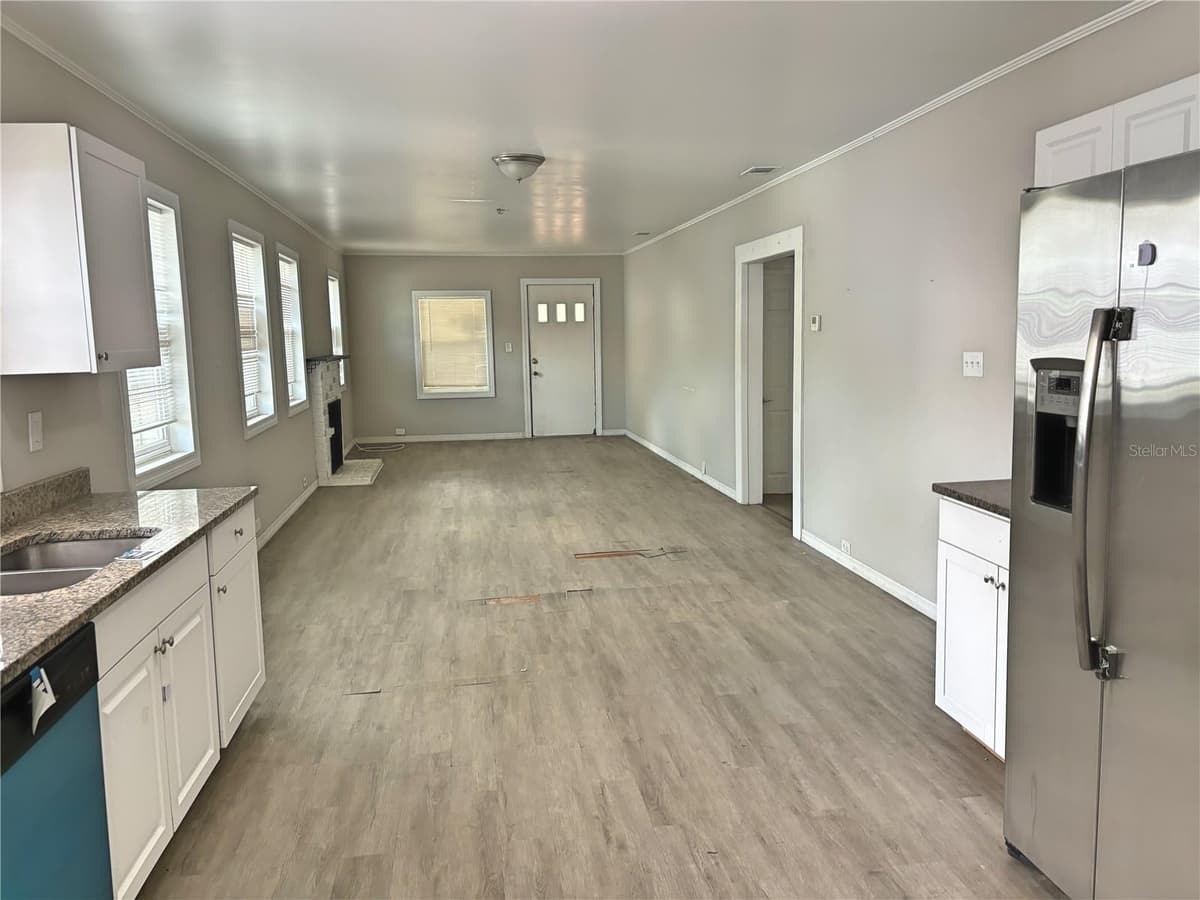 602 1ST AVENUE — photo 7 of 34
