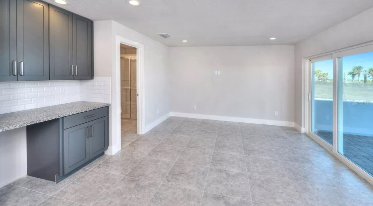 23 MARDEN DRIVE — photo 11 of 23