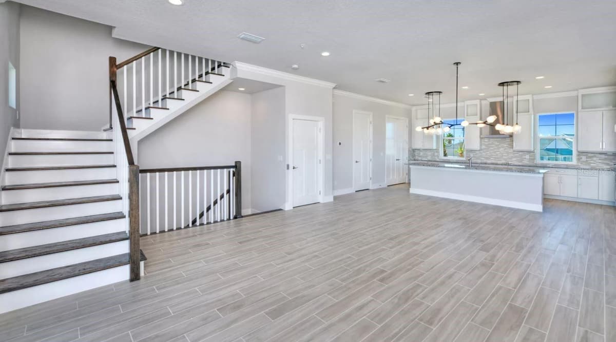 23 MARDEN DRIVE — photo 9 of 23
