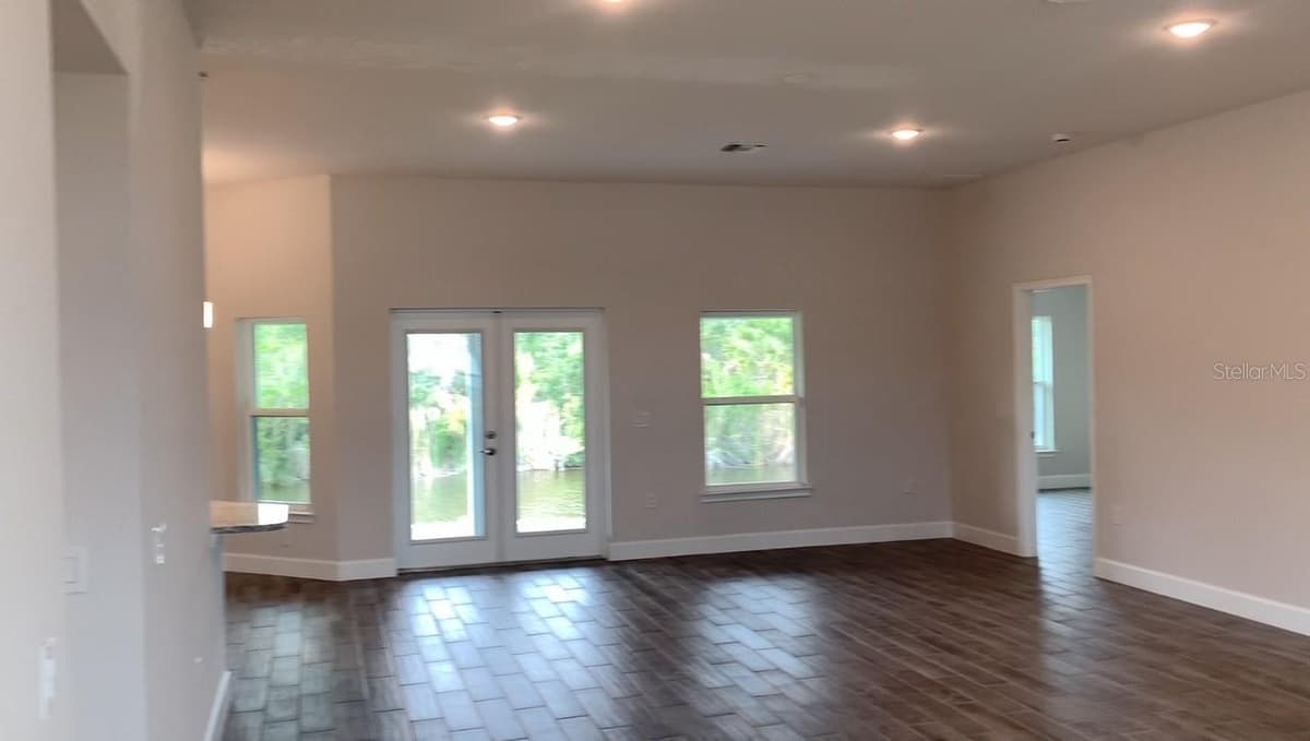 13236 PACE CIRCLE — photo 8 of 41