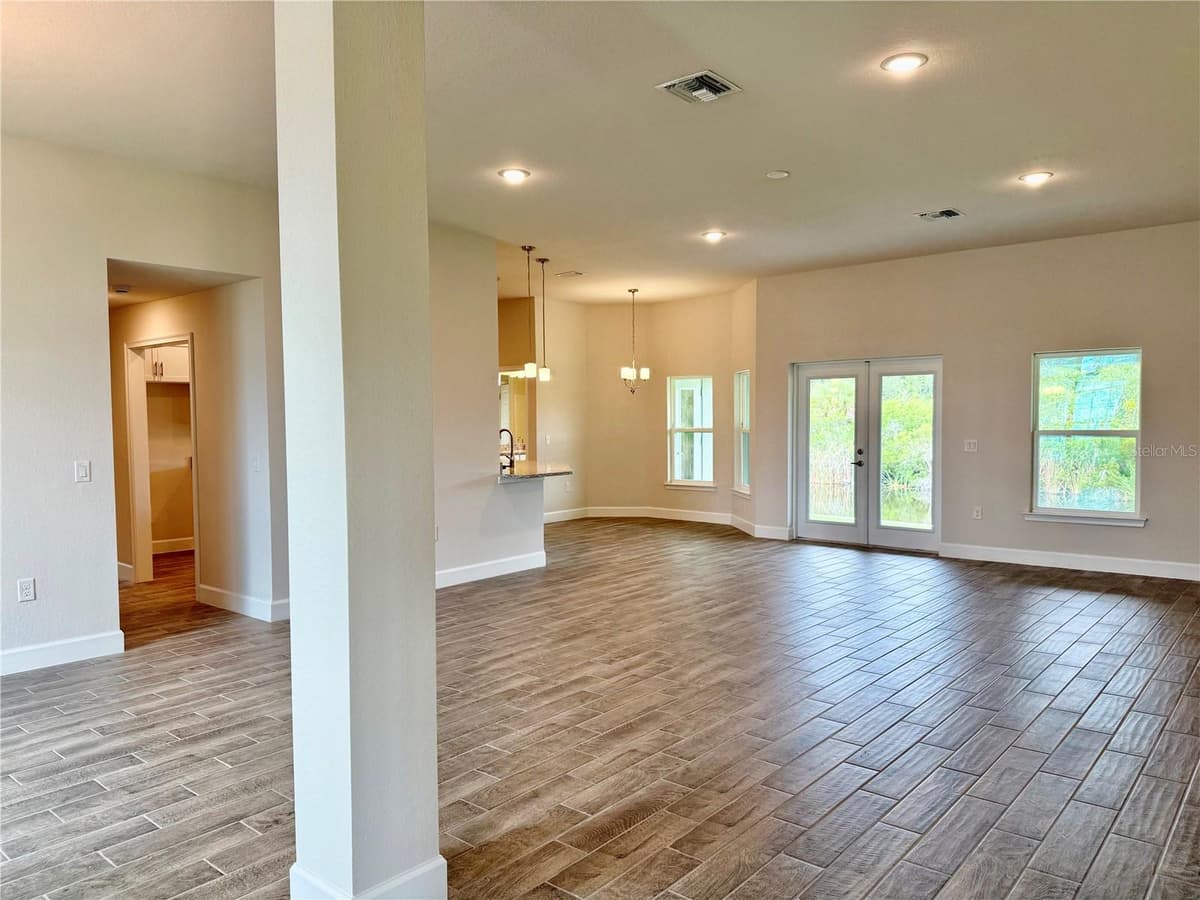 13236 PACE CIRCLE — photo 13 of 41