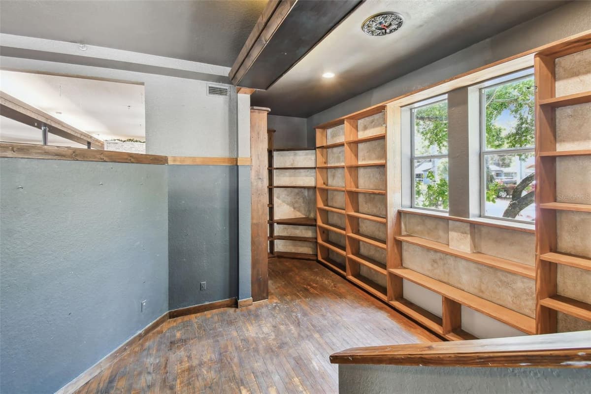 454 MAIN STREET — photo 7 of 33