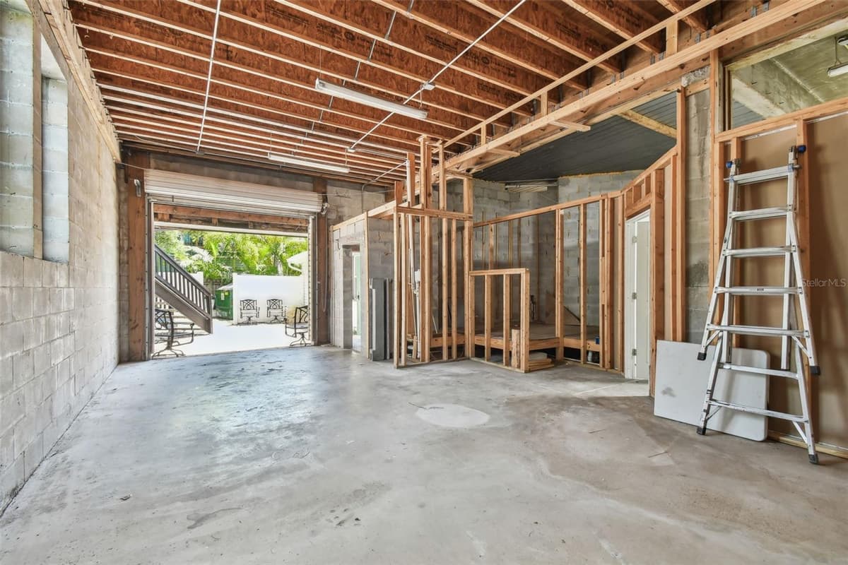 454 MAIN STREET — photo 15 of 33