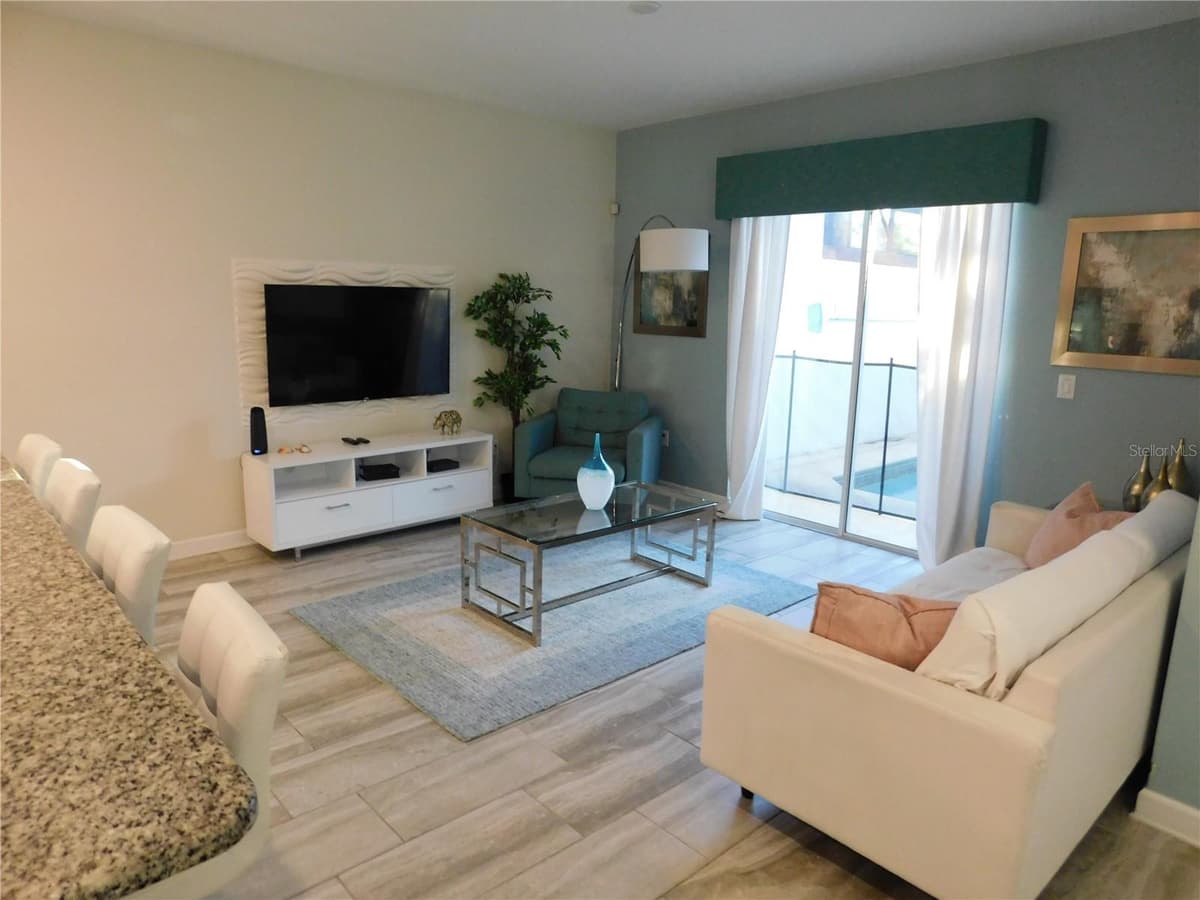 9079 DOGLEG DRIVE — photo 6 of 41