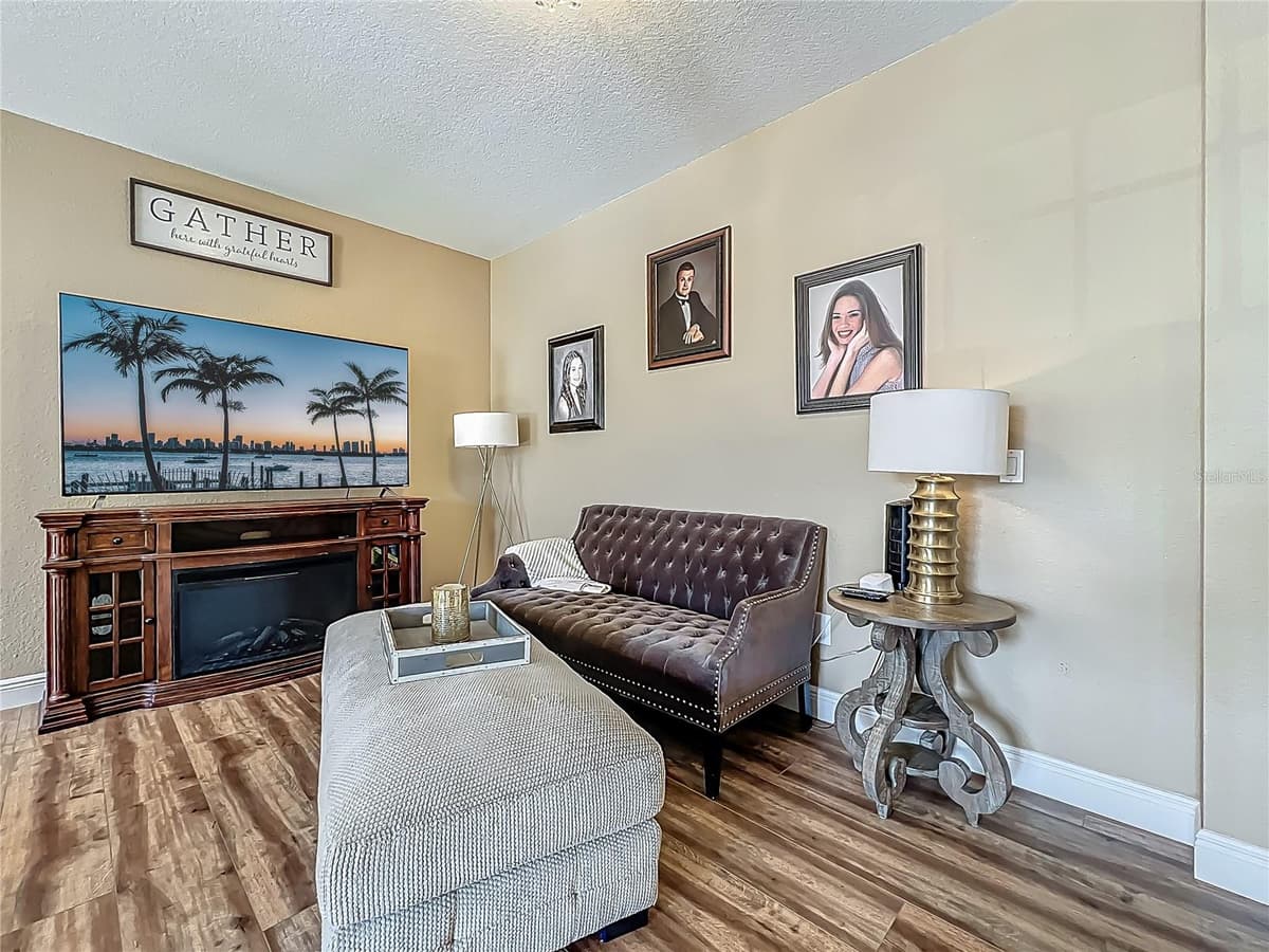 3008 SUTTON WOODS DRIVE — photo 39 of 95