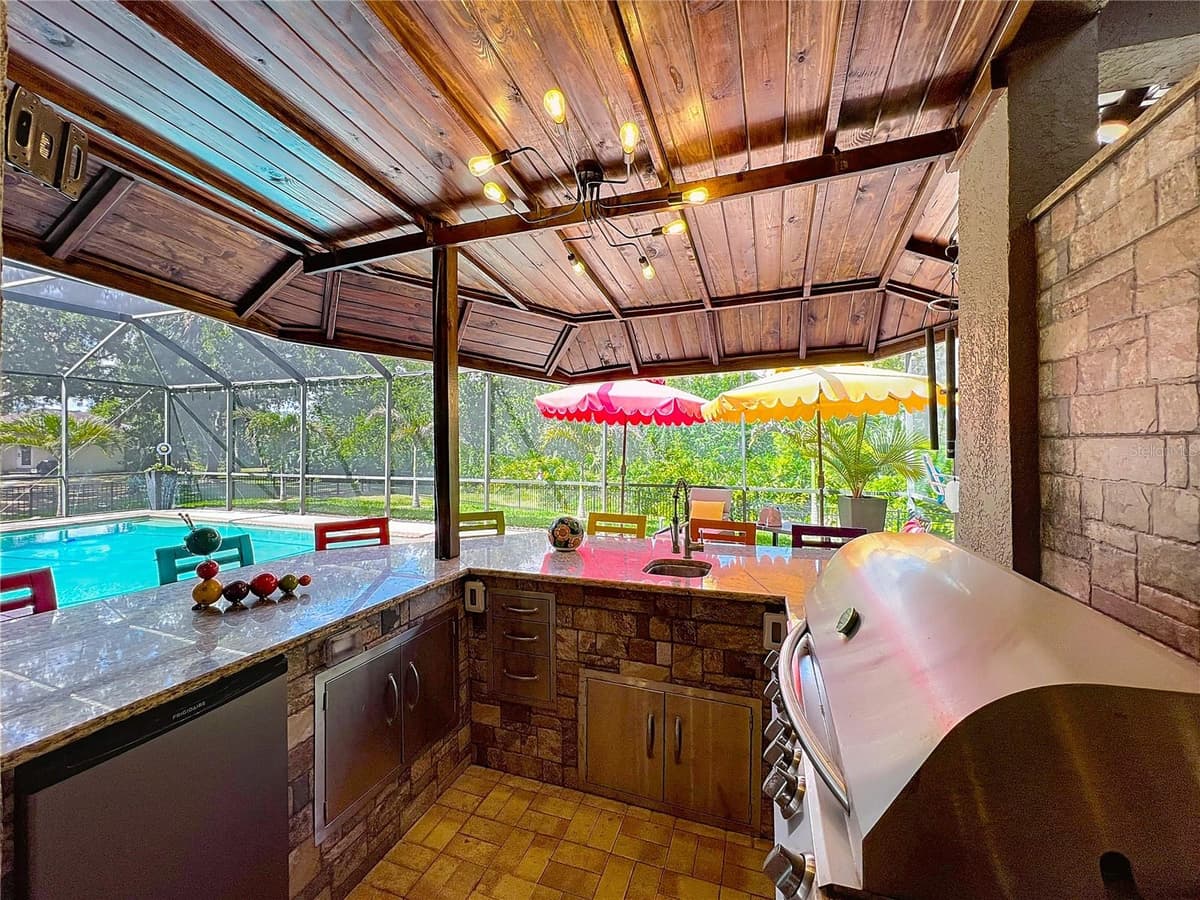3008 SUTTON WOODS DRIVE — photo 66 of 95