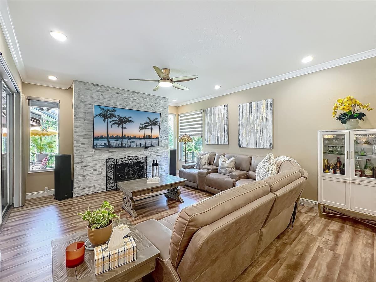 3008 SUTTON WOODS DRIVE — photo 19 of 95