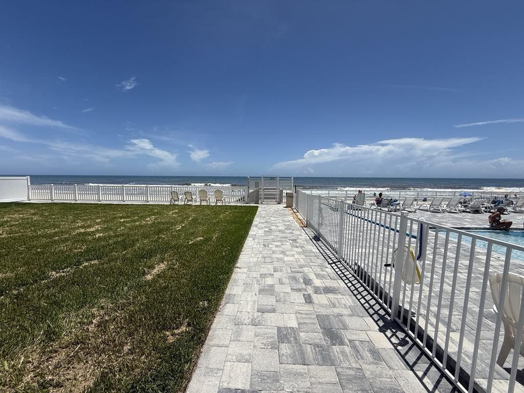 2043 ATLANTIC AVENUE — photo 15 of 17
