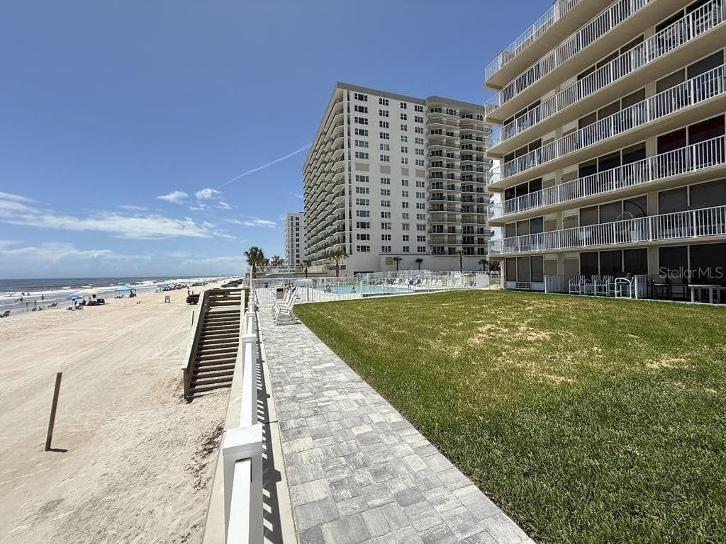 2043 ATLANTIC AVENUE — photo 14 of 17