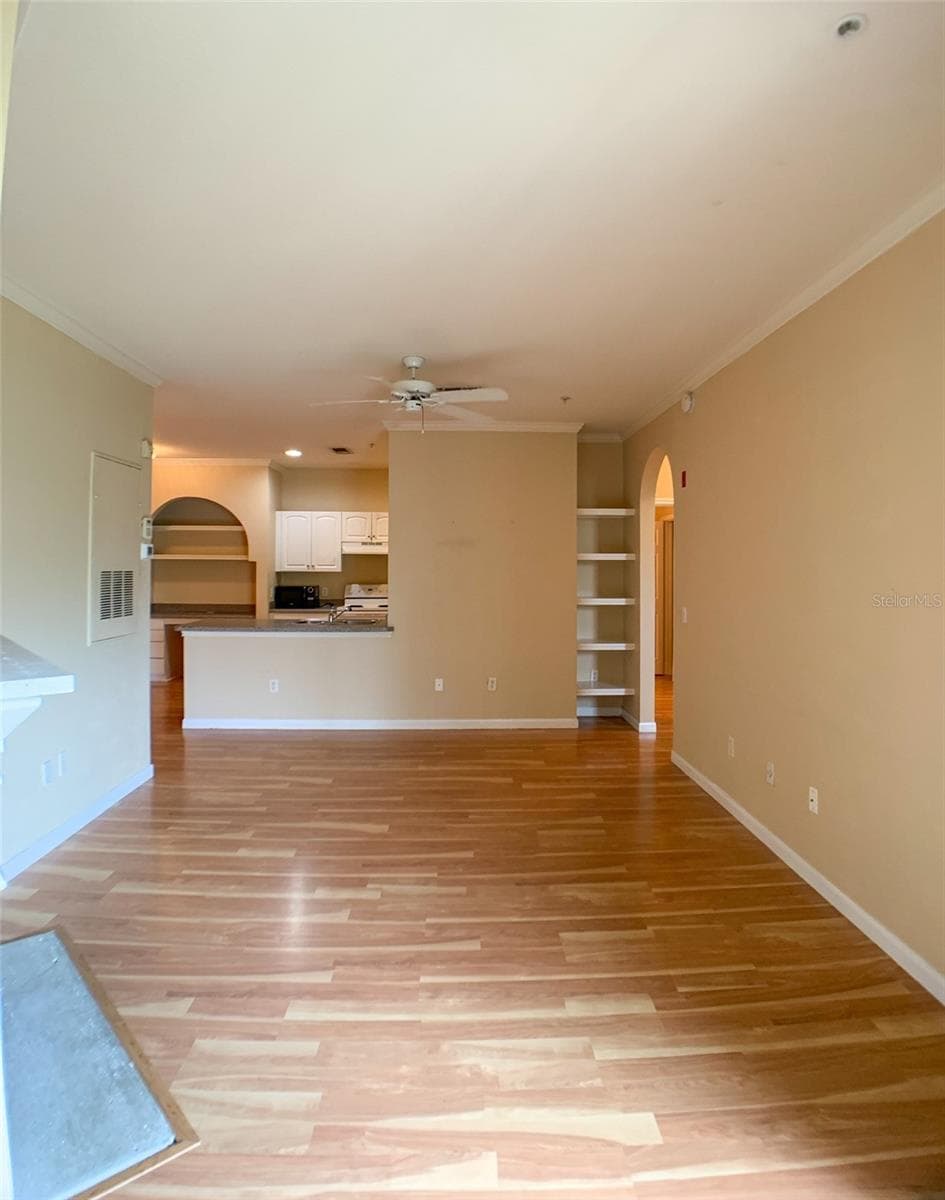 860 ORANGE AVENUE — photo 5 of 19