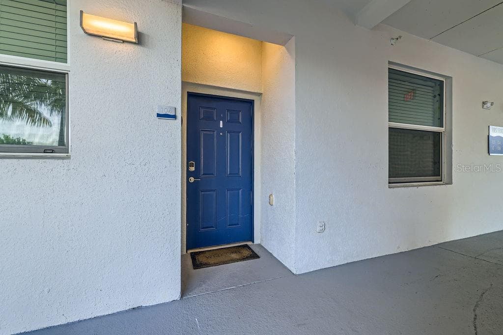 4731 CLOCK TOWER DRIVE — photo 2 of 17