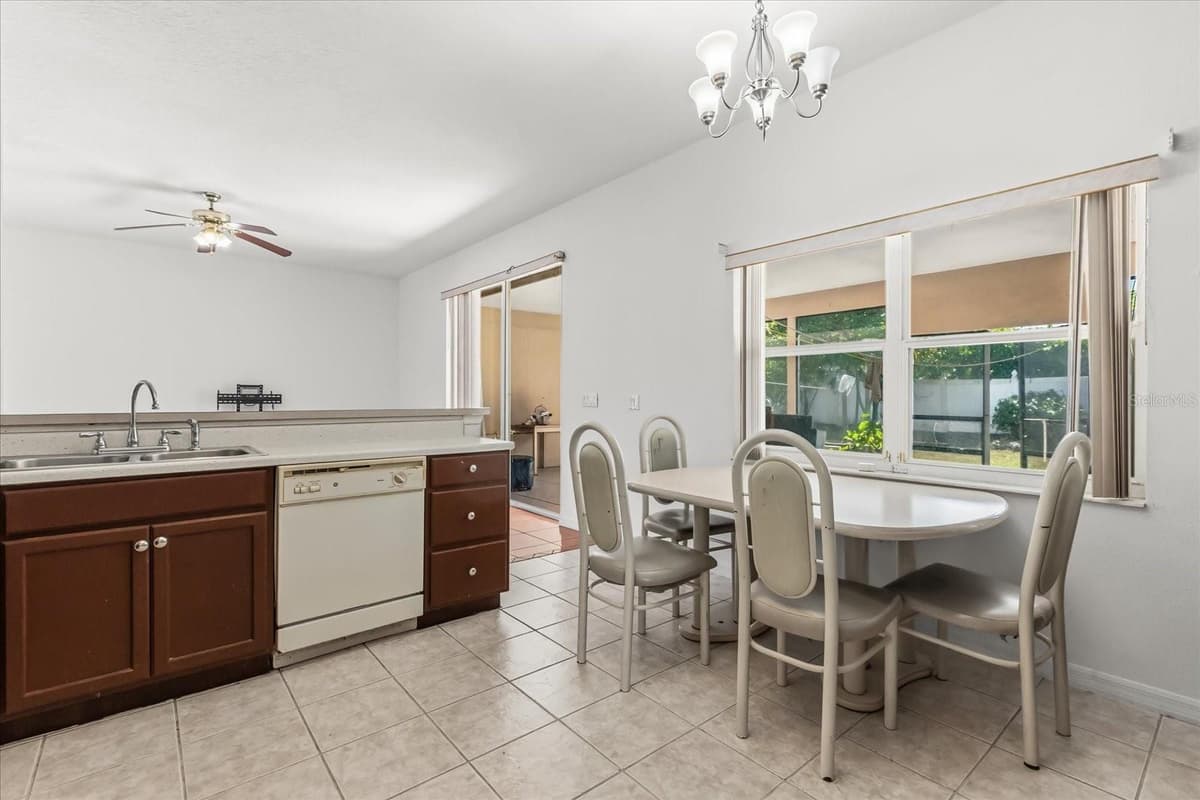 2530 BAYKAL DRIVE — photo 15 of 33
