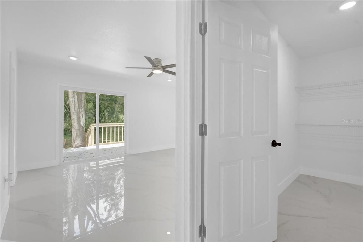 5851 DREW ROAD — photo 18 of 49