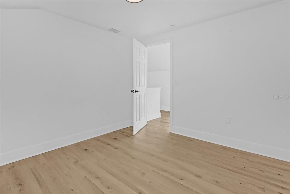 5851 DREW ROAD — photo 34 of 49