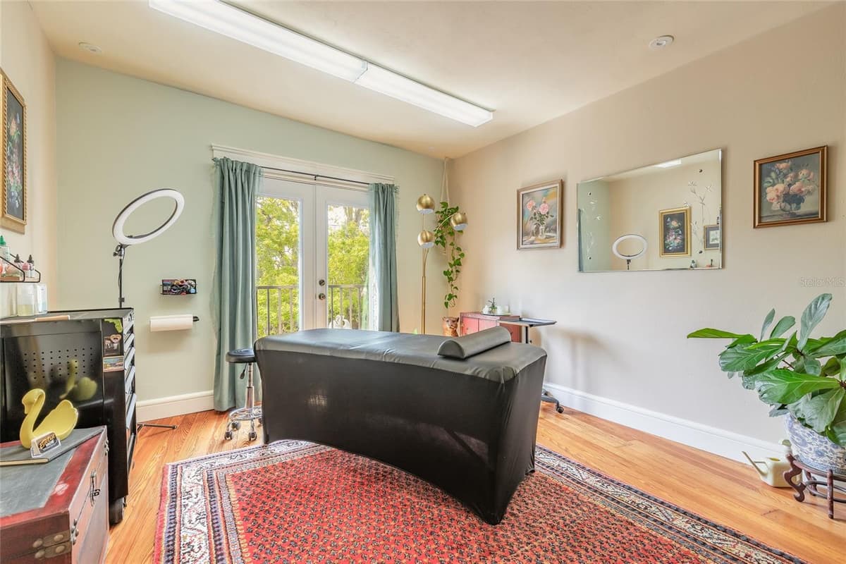 1112 RIVERSIDE DRIVE — photo 35 of 56