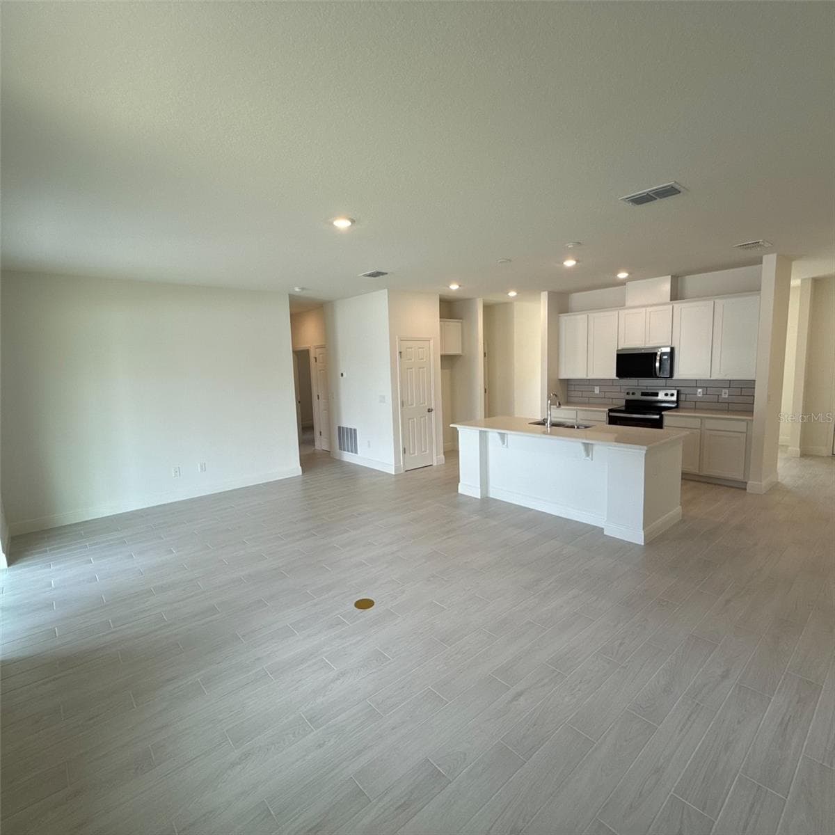 106 FORRESTER PLACE — photo 5 of 18