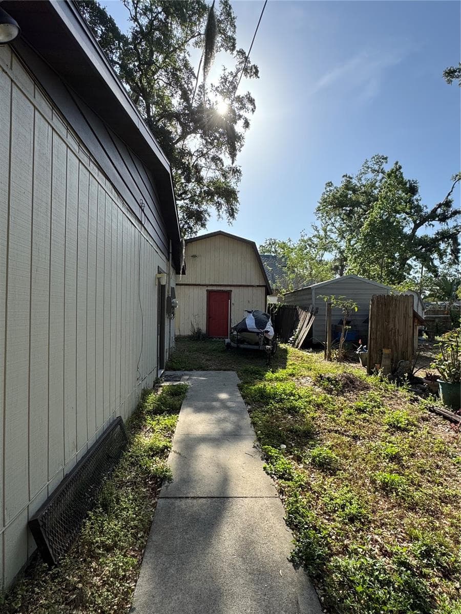 1703 TAYLOR ROAD — photo 4 of 32