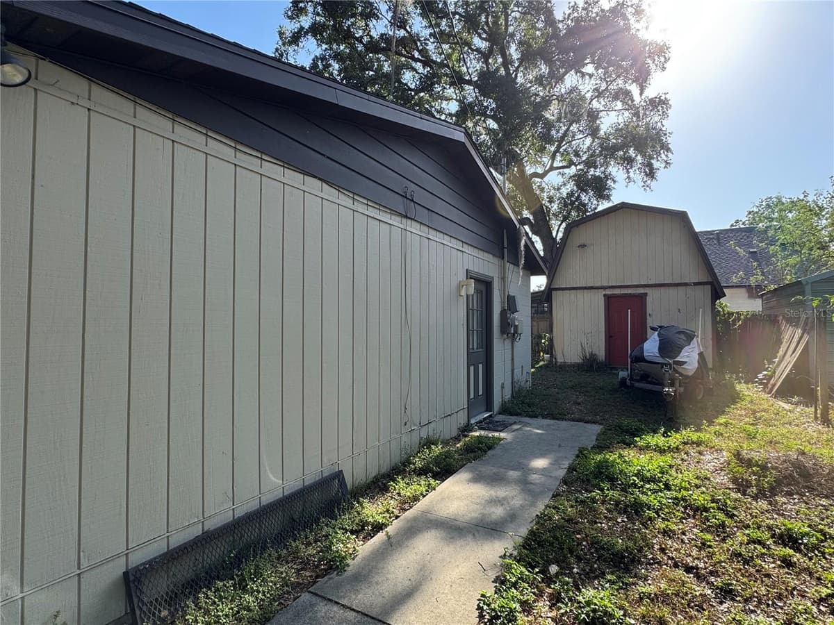 1703 TAYLOR ROAD — photo 3 of 32