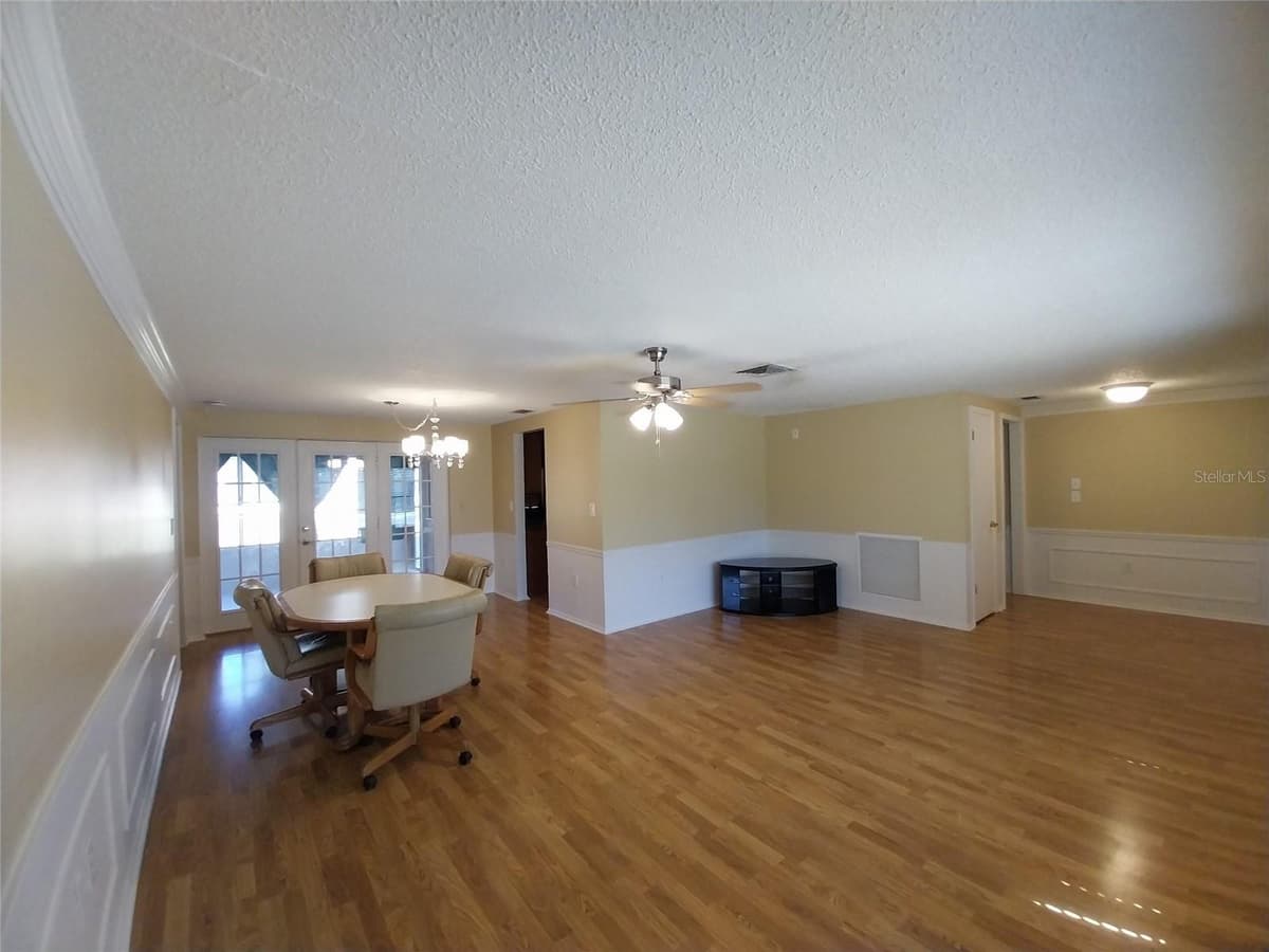 8313 CAVALRY DRIVE — photo 16 of 22