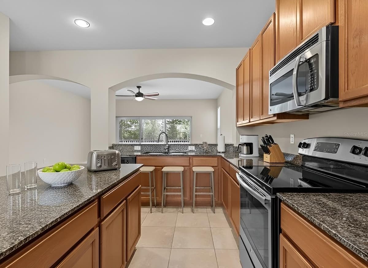 800 CALLISTA CAY LOOP — photo 12 of 36