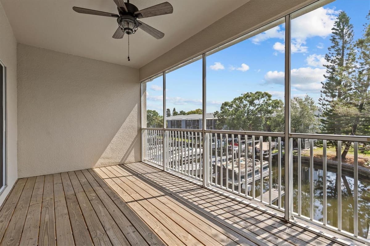 800 CALLISTA CAY LOOP — photo 10 of 36