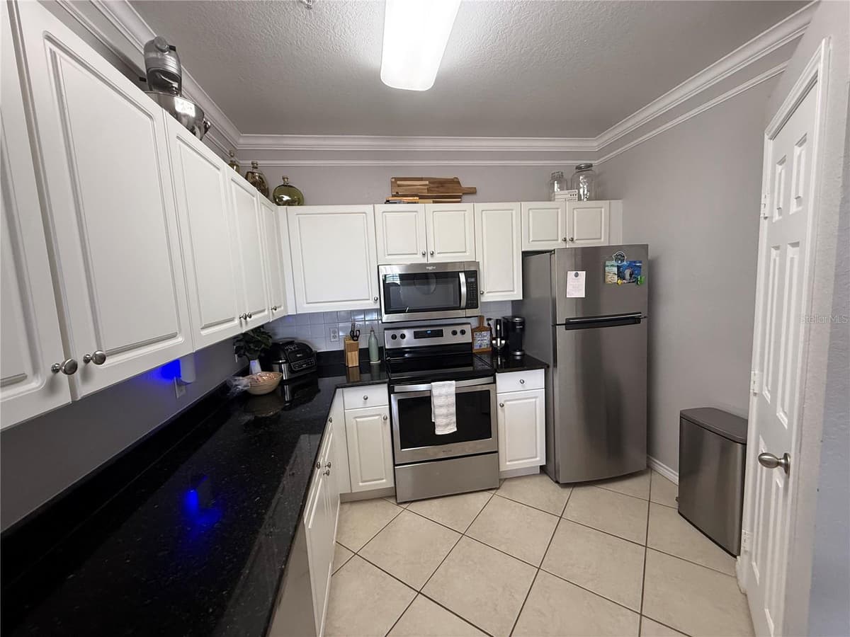 4333 BAYSIDE VILLAGE DRIVE — photo 10 of 28