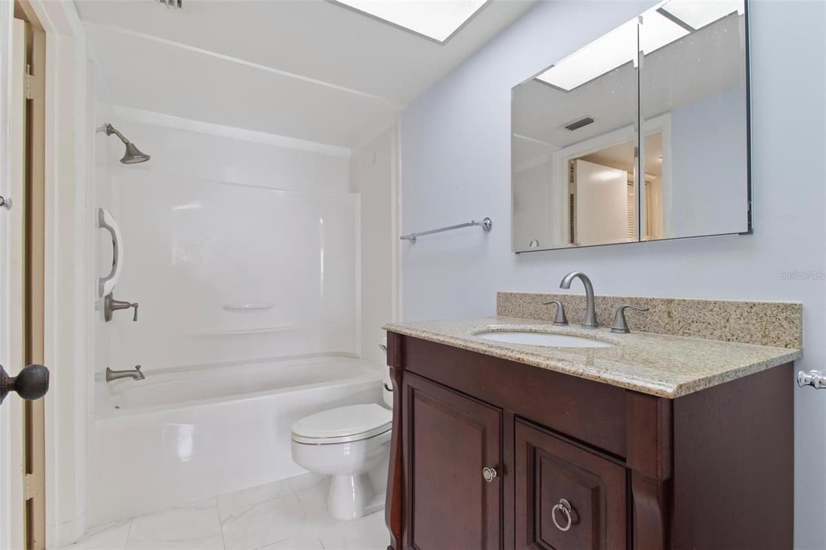 4900 BRITTANY DRIVE — photo 9 of 32