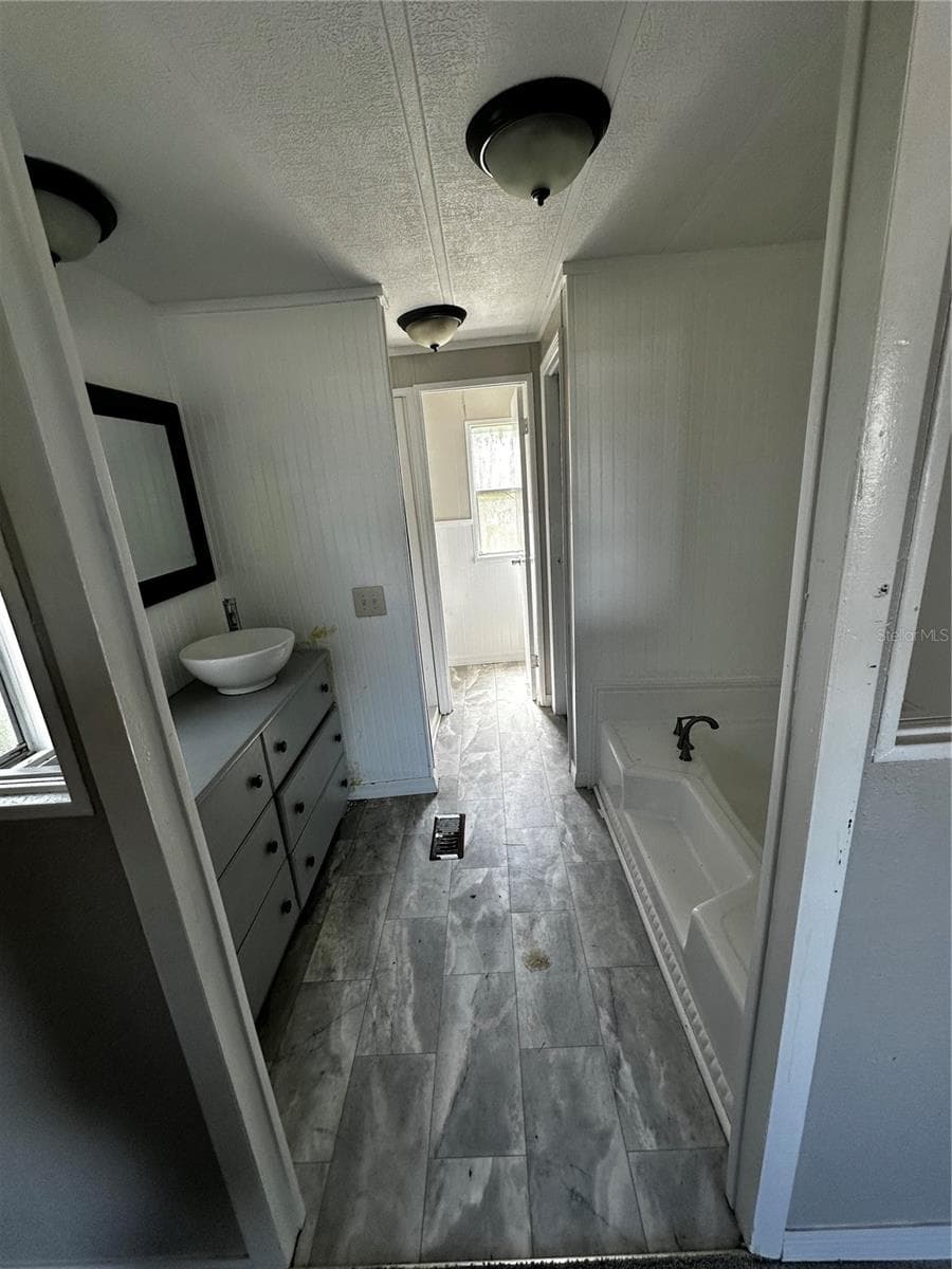 5812 RED FOX DRIVE — photo 10 of 15