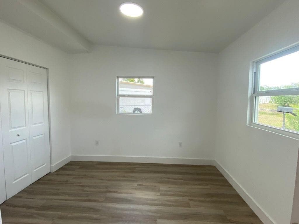 22011 CATHERINE AVENUE — photo 19 of 36