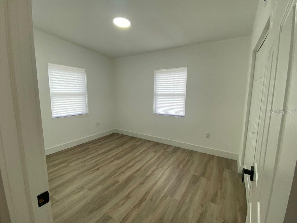 22011 CATHERINE AVENUE — photo 22 of 36