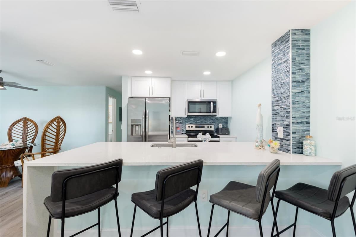 337 REX PLACE — photo 9 of 40