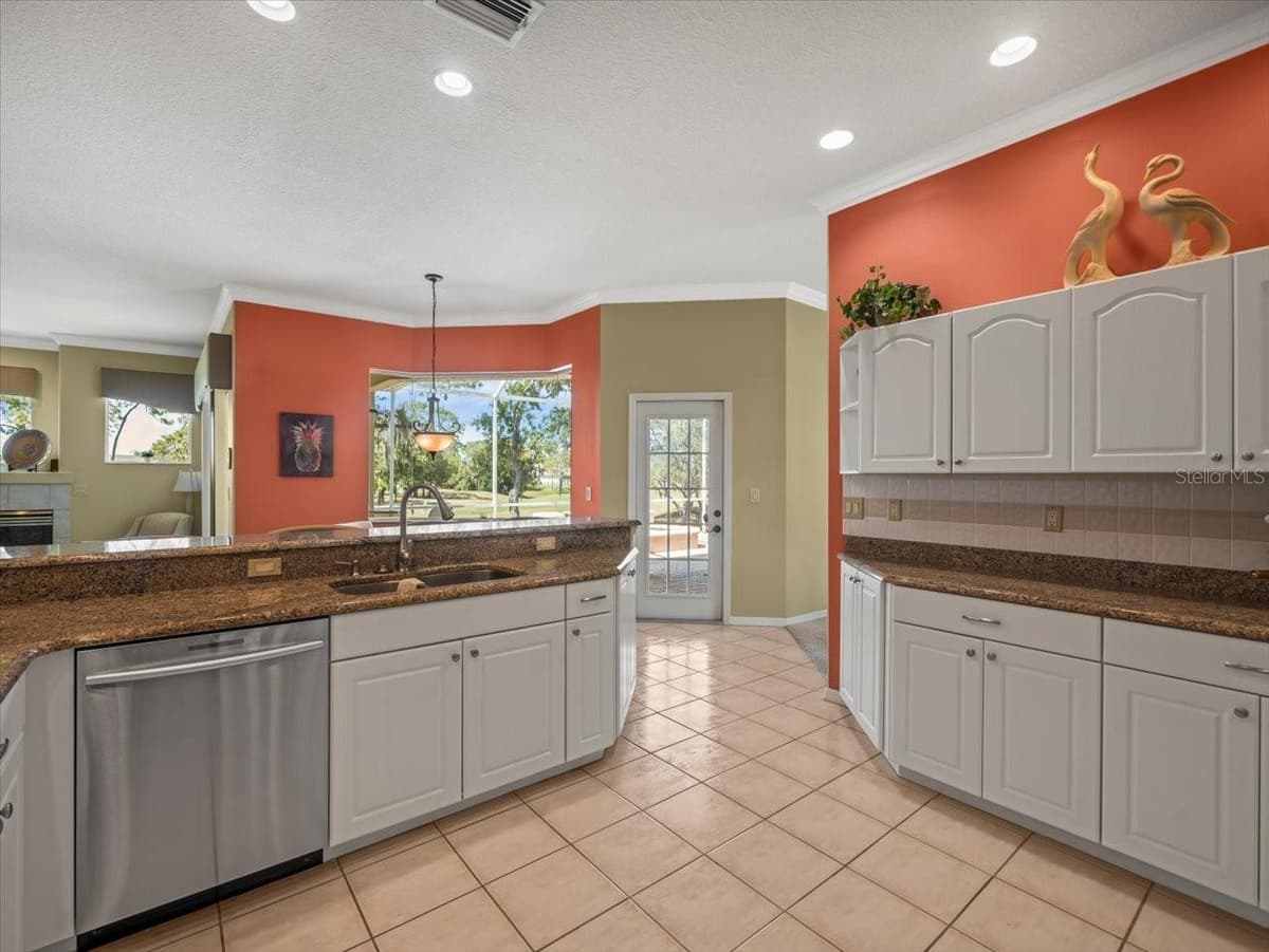 9216 TARLETON CIRCLE — photo 34 of 66