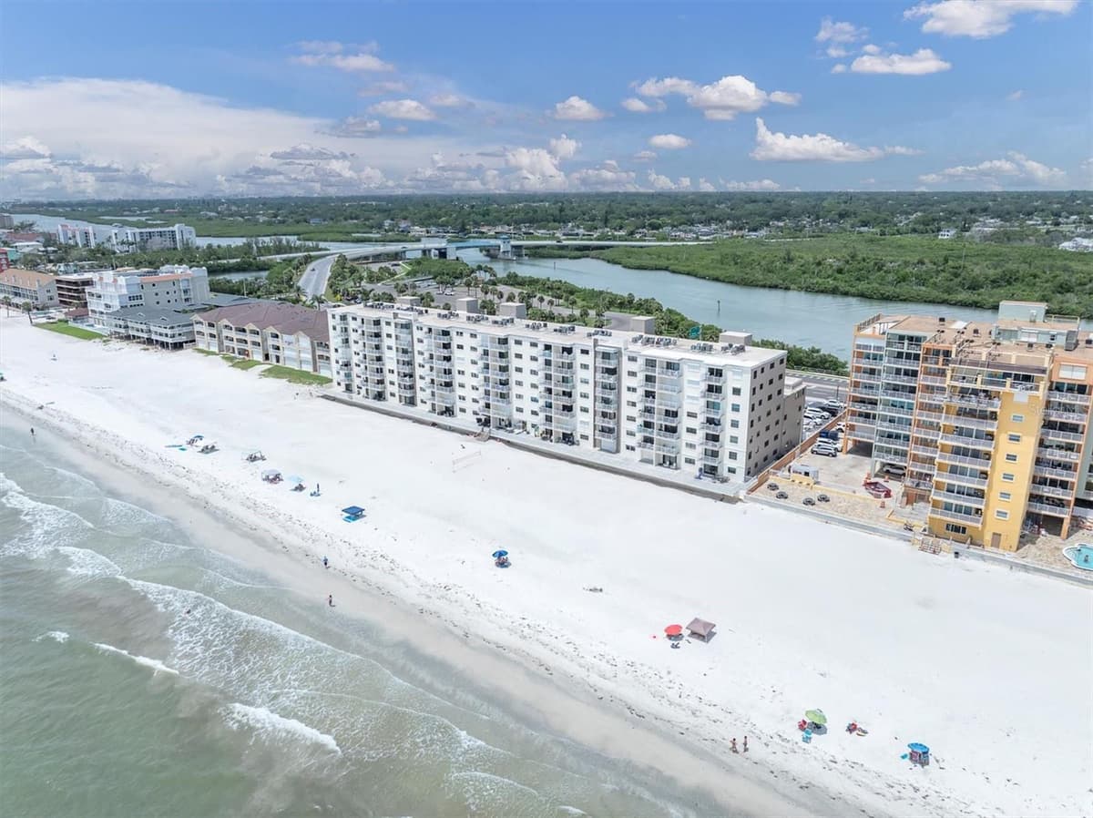 18650 GULF BOULEVARD — photo 1 of 41